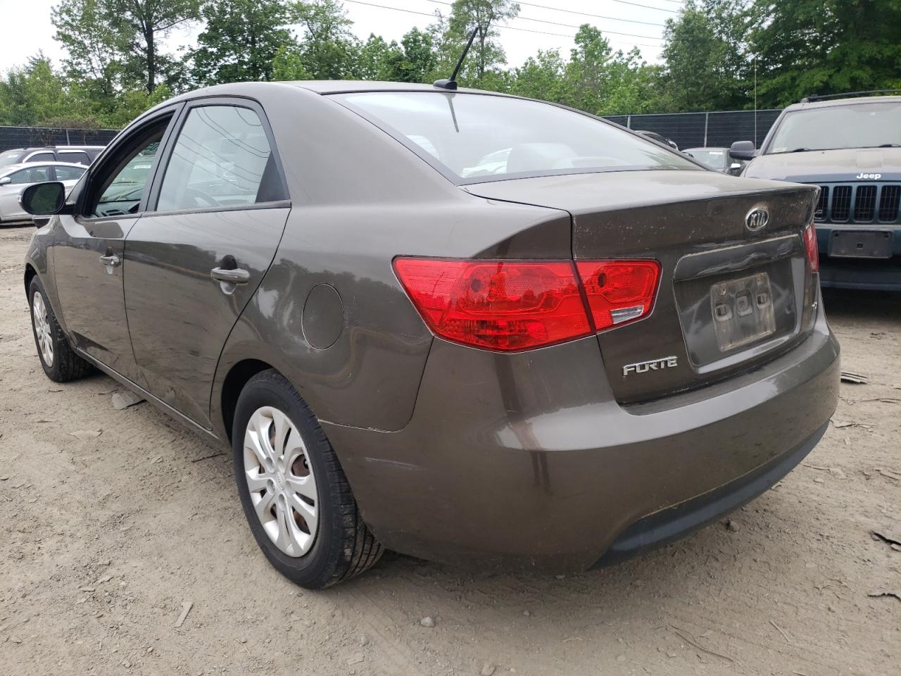 Photo 16 from auction – 2010 KIA FORTE EX with VIN KNAFU4A28A5241604