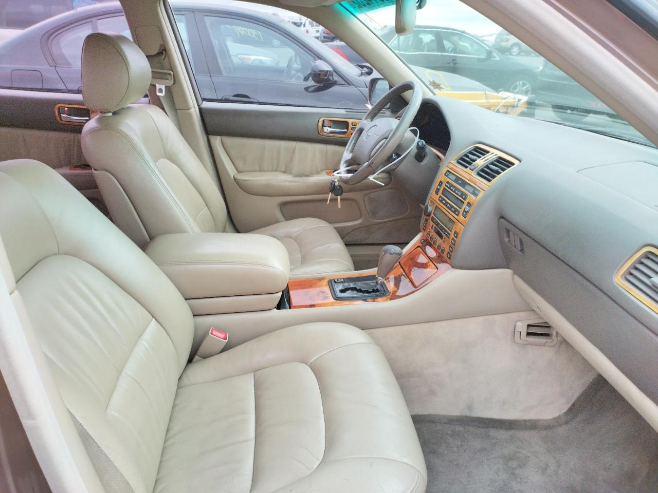 Photo 19 from auction – 1998 LEXUS LS 400 with VIN JT8BH28F0W0104887