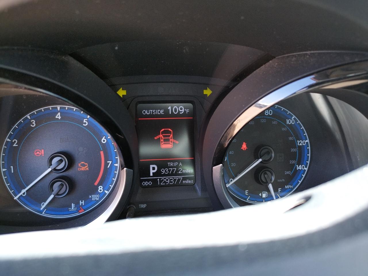 Photo 8 from auction – 2014 TOYOTA COROLLA L with VIN 2T1BURHE3EC098892