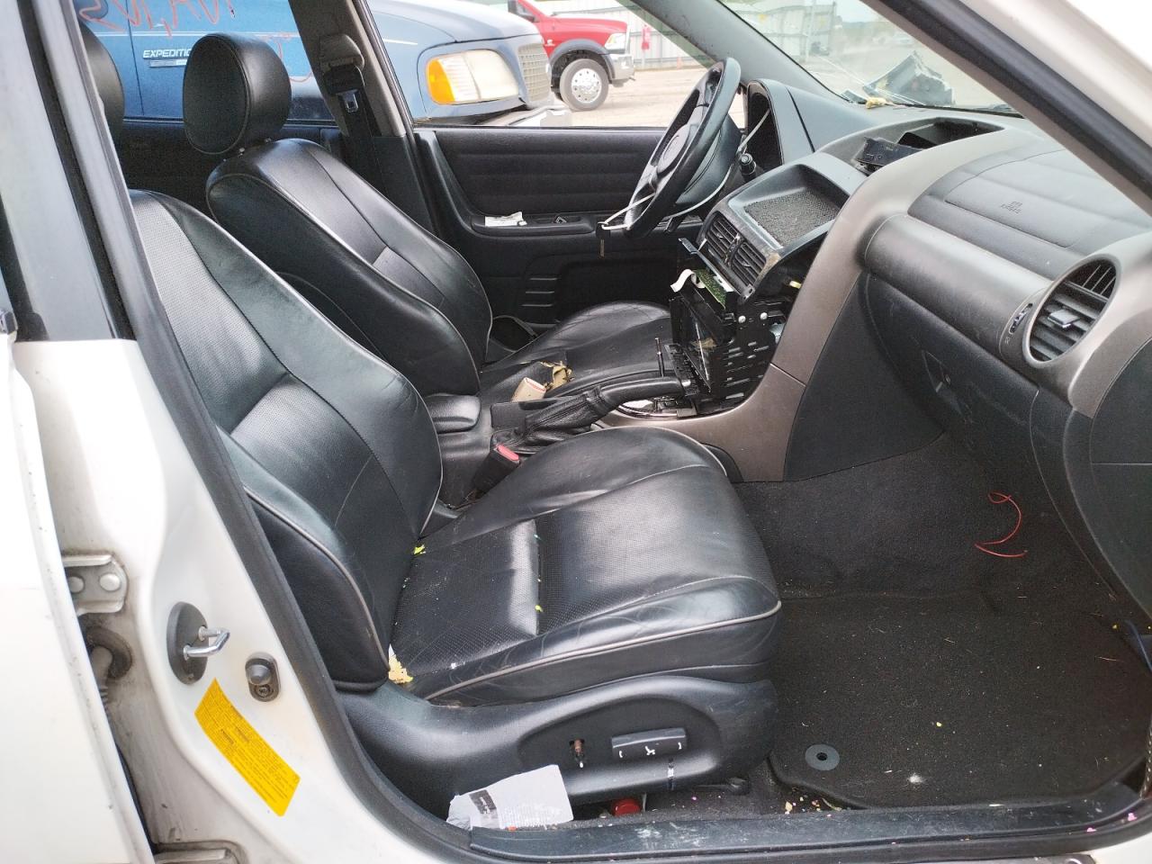Photo 18 from auction – 2003 LEXUS IS 300 with VIN JTHBD192530067199