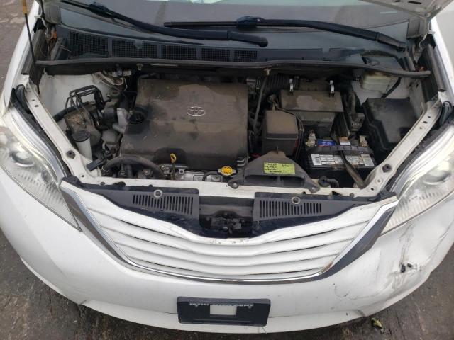 Photo 7 from auction – 2015 TOYOTA SIENNA LE with VIN 5TDKK3DC3FS663125