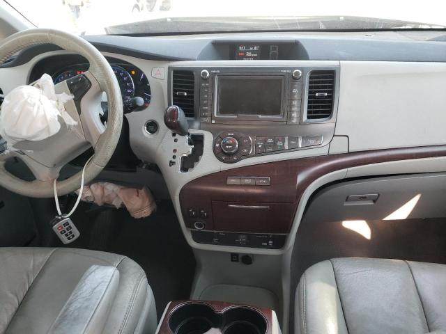 Photo 9 from auction – 2011 TOYOTA SIENNA XLE with VIN 5TDYK3DC4BS106325