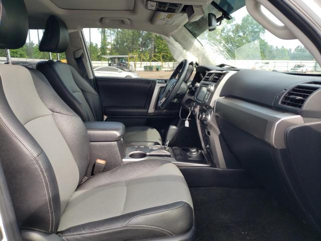 Photo 5 from auction – 2016 TOYOTA 4RUNNER SR with VIN JTEBU5JR7G5282315