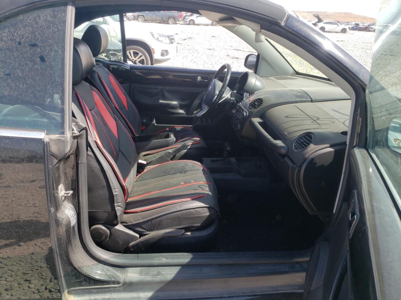 Photo 19 from auction – 2007 VOLKSWAGEN NEW BEETLE with VIN 3VWSF31Y37M400569