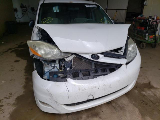 Photo 10 from auction – 2010 TOYOTA SIENNA CE with VIN 5TDKK4CC5AS322826
