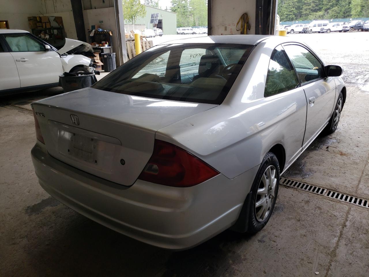 Photo 16 from auction – 2002 HONDA CIVIC EX with VIN 1HGEM22942L110635
