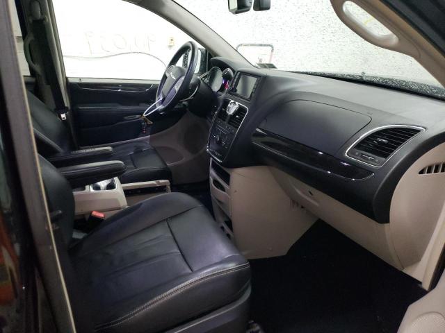Photo 5 from auction – 2014 CHRYSLER TOWN & COU with VIN 2C4RC1BG1ER237270