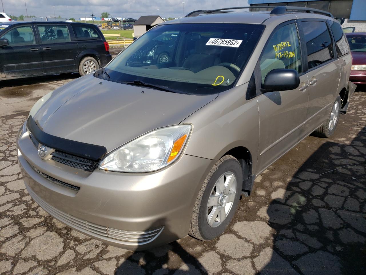 Photo 15 from auction – 2004 TOYOTA SIENNA CE with VIN 5TDZA23C94S011958