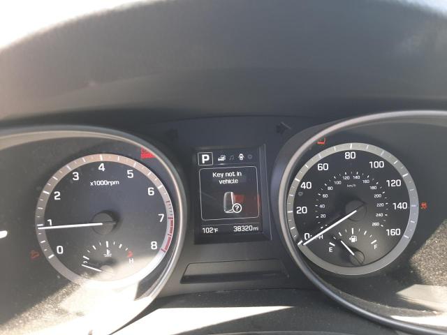 Photo 8 from auction – 2018 HYUNDAI SANTA FE S with VIN 5NMZU3LB6JH059632