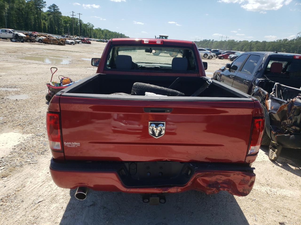 Photo 6 from auction – 2014 RAM 1500 ST with VIN 3C6JR6AT1EG126996