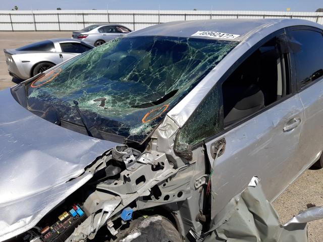 Photo 9 from auction – 2012 TOYOTA PRIUS V with VIN JTDZN3EU4C3114477