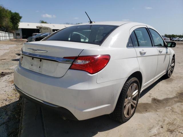 Photo 4 from auction – 2012 CHRYSLER 200 TOURIN with VIN 1C3CCBBG4CN149971