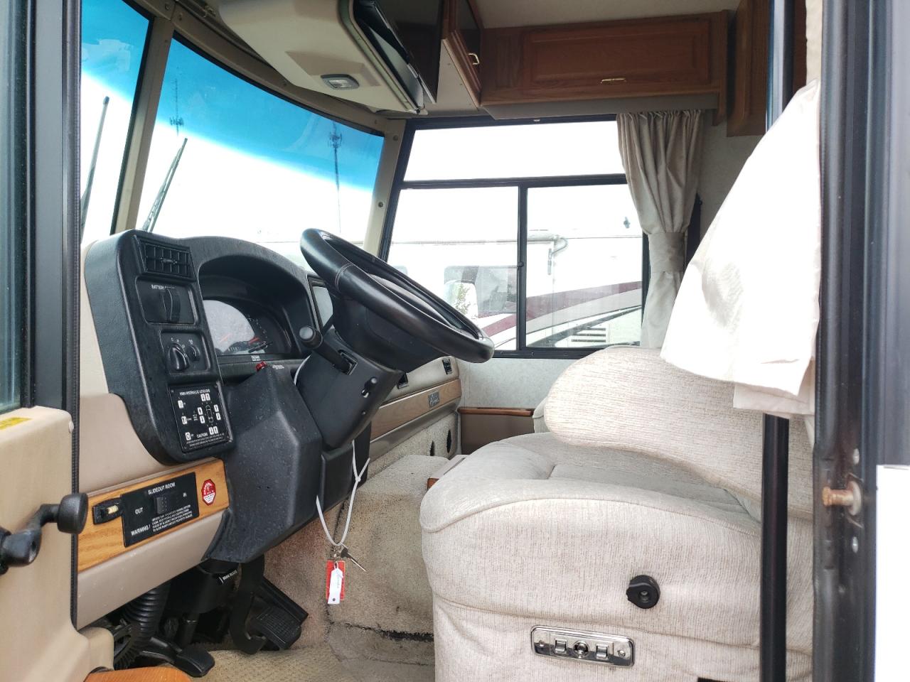Photo 19 from auction – 2000 FORD F550 SUPER with VIN 3FCNF53S3YJA04908