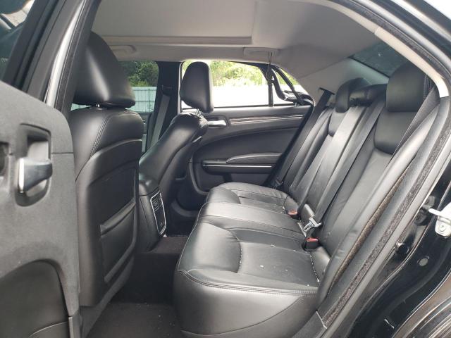 Photo 6 from auction – 2017 CHRYSLER 300 LIMITE with VIN 2C3CCARG5HH648035