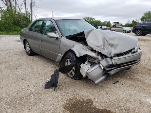 TOYOTA CAMRY CE 2000 with VIN 4T1BG22K9YU011237 - Photo from auction