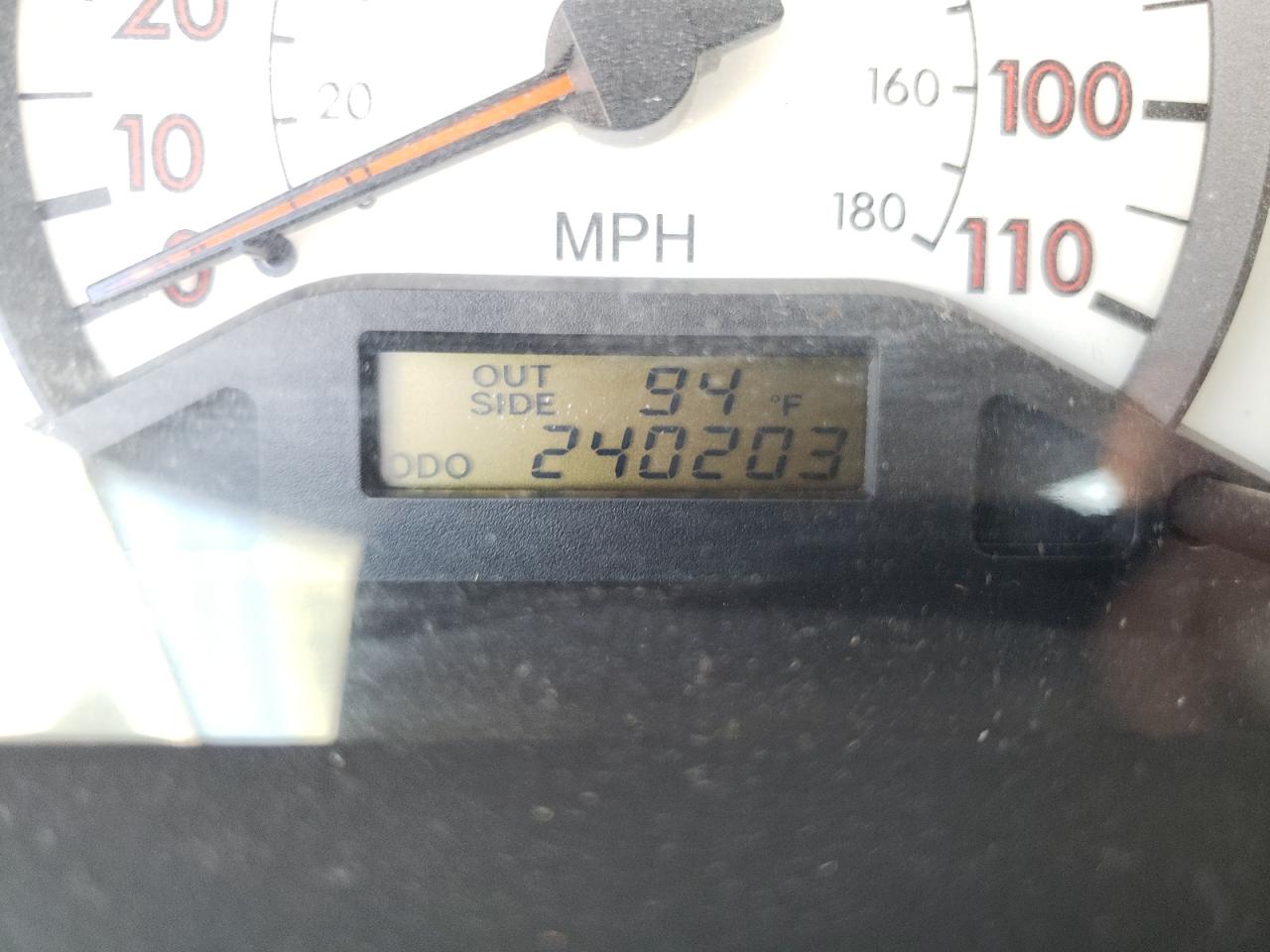 Photo 20 from auction – 2004 TOYOTA COROLLA CE with VIN 2T1BR32E64C275201