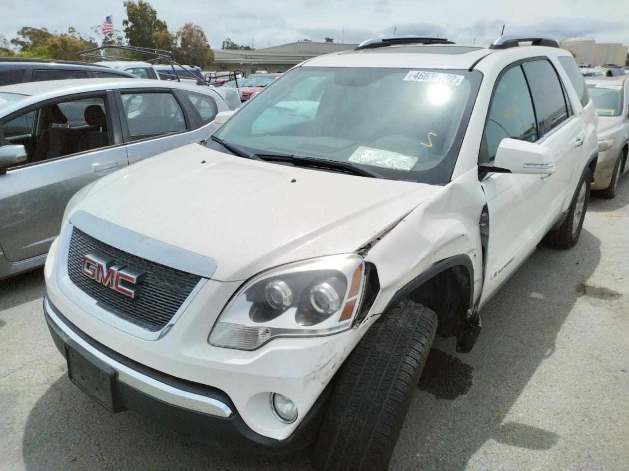 Photo 2 from auction – 2008 GMC ACADIA SLT with VIN 1GKEV33718J170637