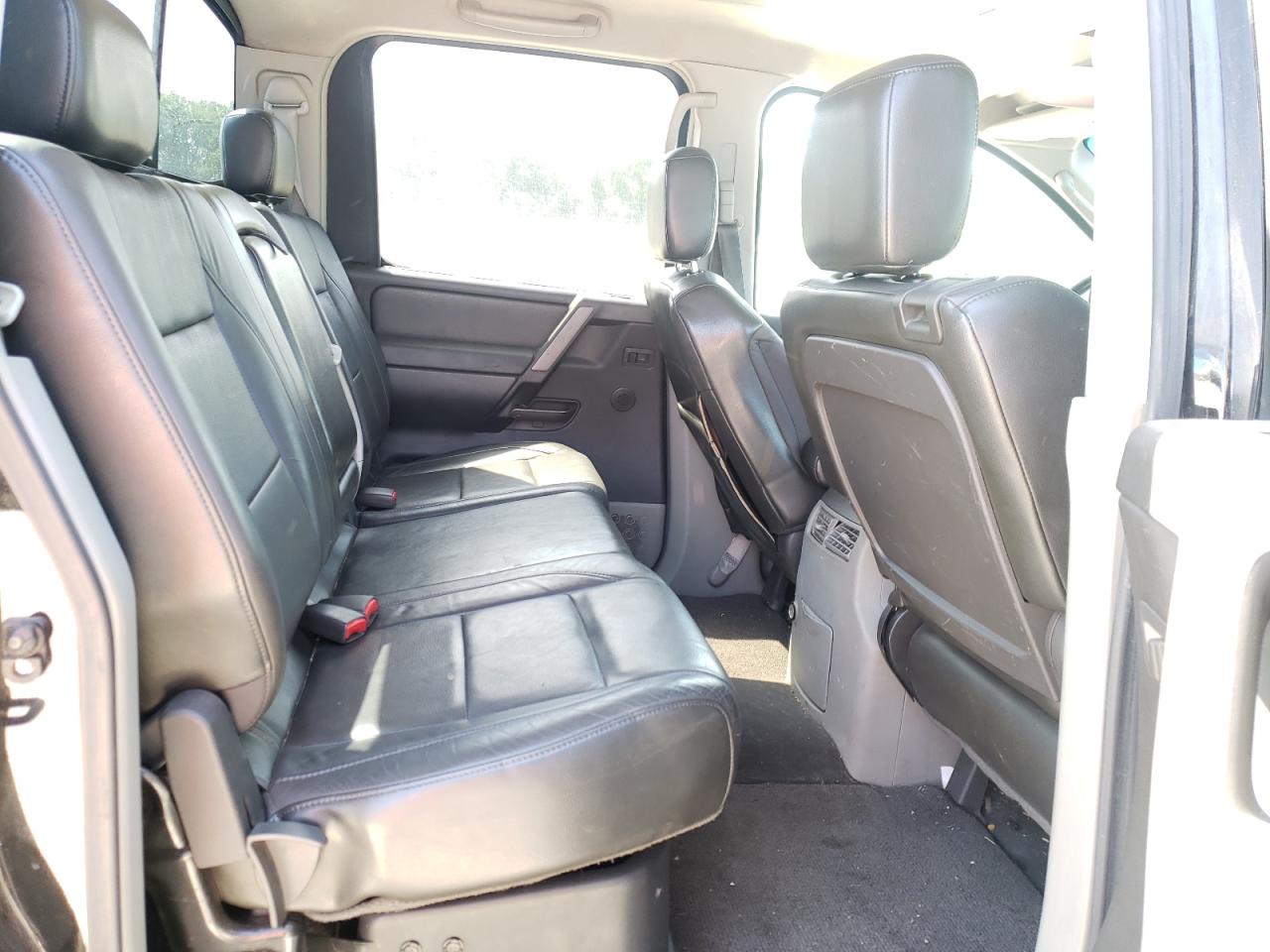 Photo 18 from auction – 2004 NISSAN TITAN XE with VIN 1N6AA07A34N548158