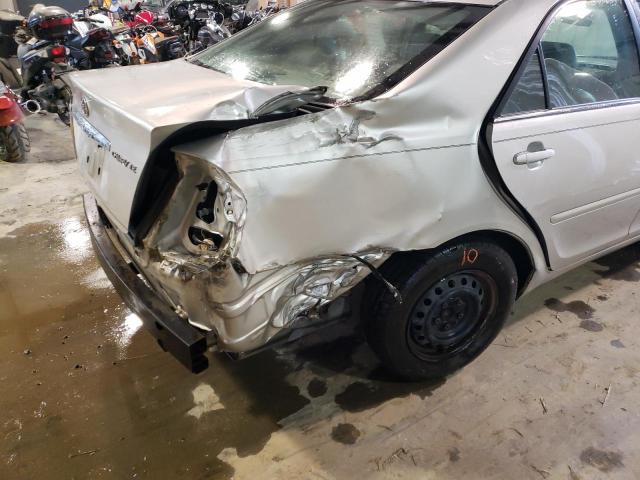 Photo 9 from auction – 2004 TOYOTA CAMRY LE with VIN 4T1BE32K34U856364