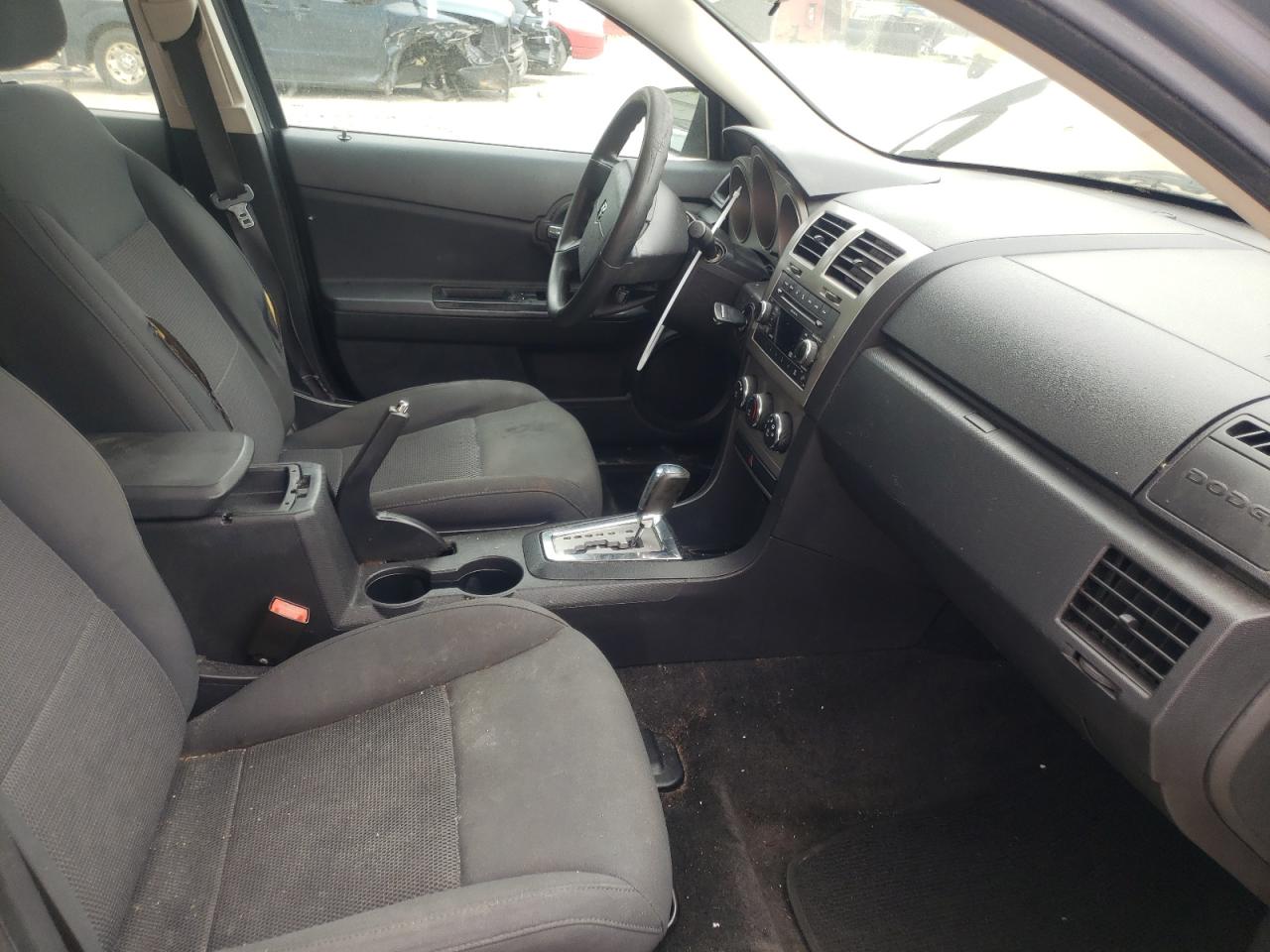 Photo 19 from auction – 2010 DODGE AVENGER with VIN 1B3CC4FB5AN228070