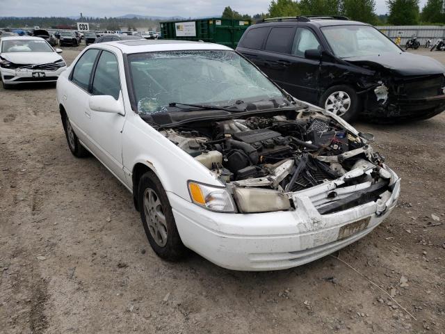 TOYOTA CAMRY LE 1999 with VIN JT2BF28K7X0179455 - Photo from auction