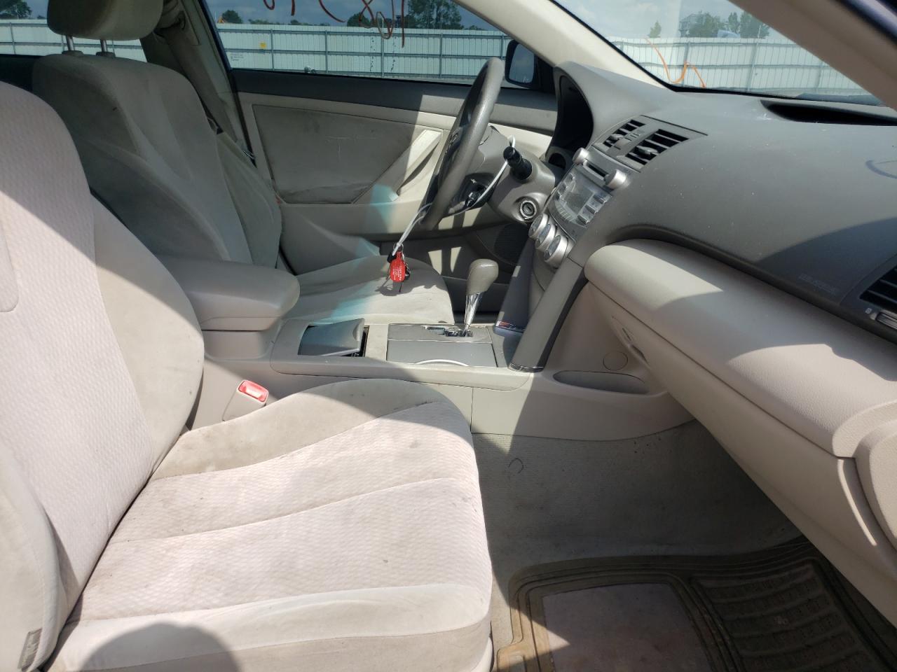 Photo 5 from auction – 2010 TOYOTA CAMRY BASE with VIN 4T1BF3EKXAU577398