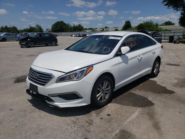 Photo 2 from auction – 2017 HYUNDAI SONATA SE with VIN 5NPE24AF5HH567183