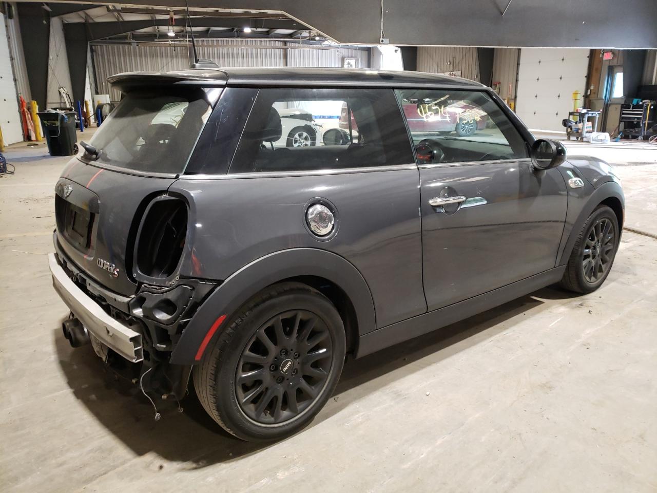 Photo 16 from auction – 2016 MINI COOPER S with VIN WMWXP7C58G2A44272
