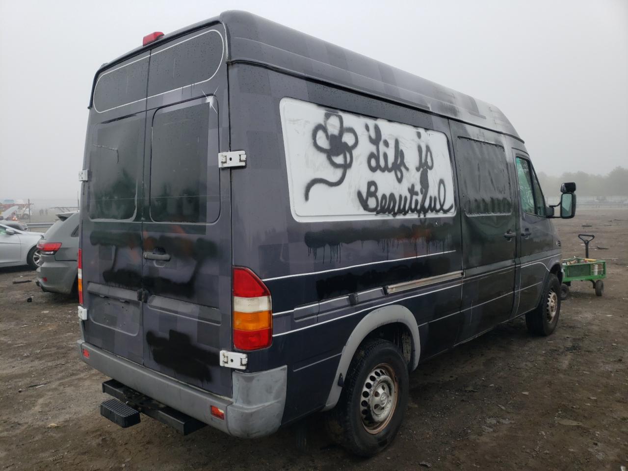 Photo 16 from auction – 2006 DODGE SPRINTER 2 with VIN WD0PD644065882700
