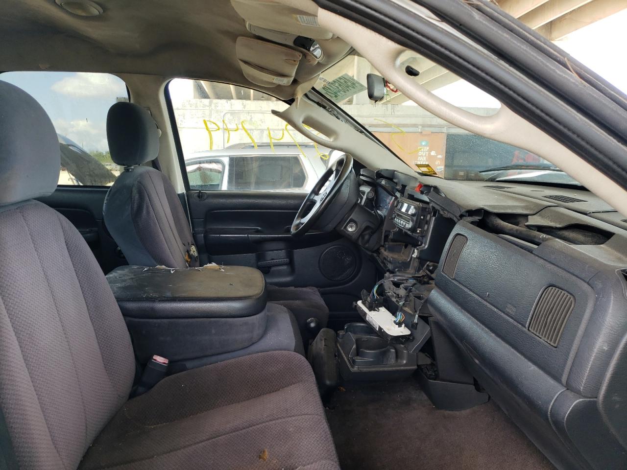 Photo 5 from auction – 2003 DODGE RAM 1500 S with VIN 1D7HU18D43S358057