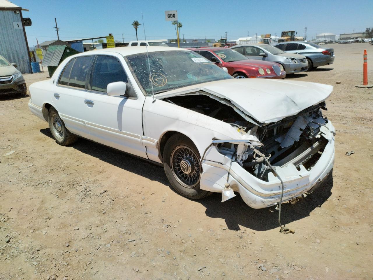 MERCURY GRAND MARQ 1994 with VIN 2MELM75W7RX652084 - Photo from auction