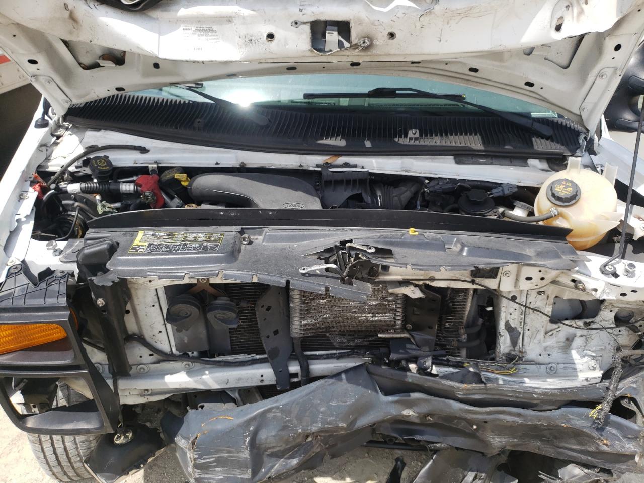 Photo 12 from auction – 2015 FORD ECONOLINE with VIN 1FDWE3FL9FDA00090