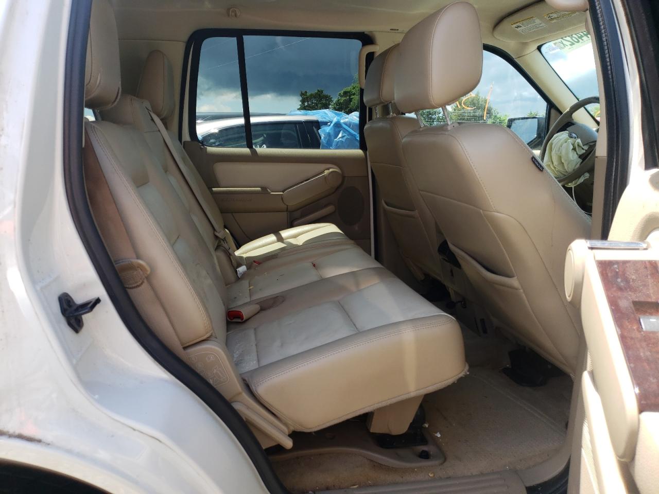 Photo 20 from auction – 2007 FORD EXPLORER L with VIN 1FMEU65817UA89409