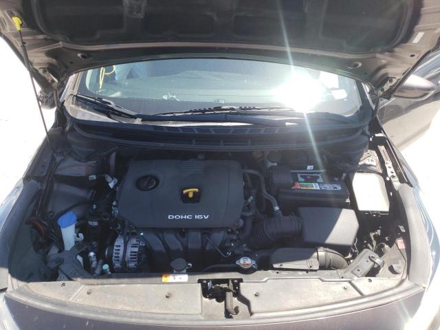 Photo 7 from auction – 2017 KIA FORTE LX with VIN 3KPFK4A73HE141185