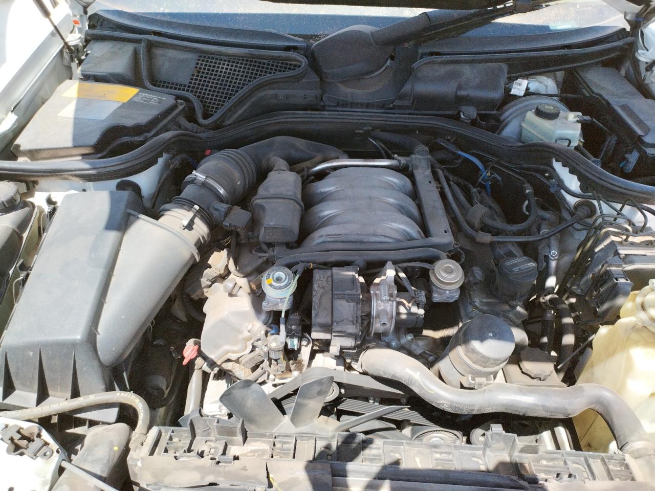 Photo 7 from auction – 1998 MERCEDES-BENZ E 320 with VIN WDBJF65F5WA629855