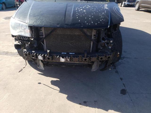 Photo 9 from auction – 2016 CHRYSLER TOWN & COU with VIN 2C4RC1BG8GR220971