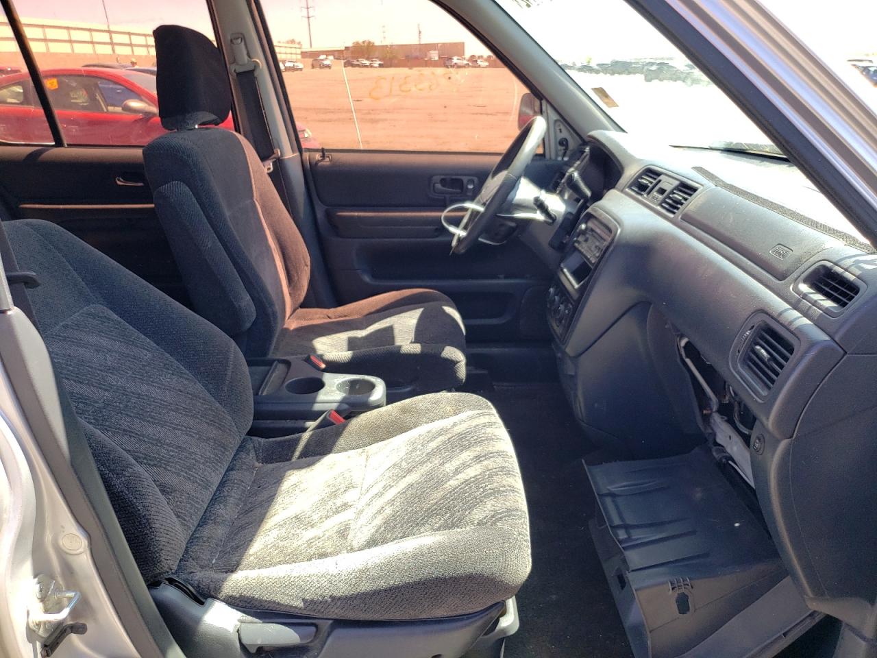 Photo 19 from auction – 2000 HONDA CR-V EX with VIN JHLRD1867YC059344