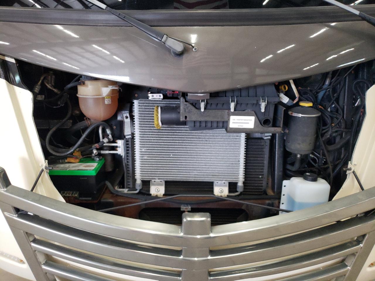 Photo 12 from auction – 2011 FORD F53 with VIN 1F66F5DYXB0A07923