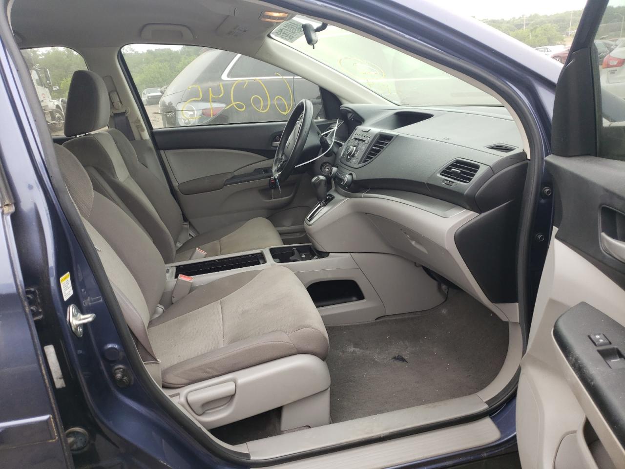 Photo 5 from auction – 2012 HONDA CR-V LX with VIN 5J6RM4H31CL073702