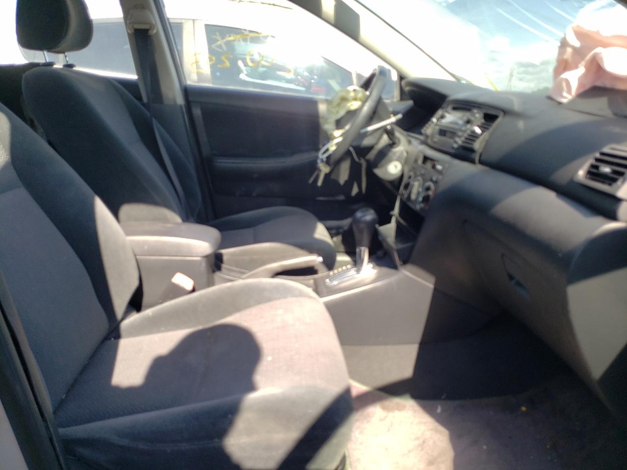 Photo 19 from auction – 2004 TOYOTA COROLLA CE with VIN 2T1BR32E64C275201