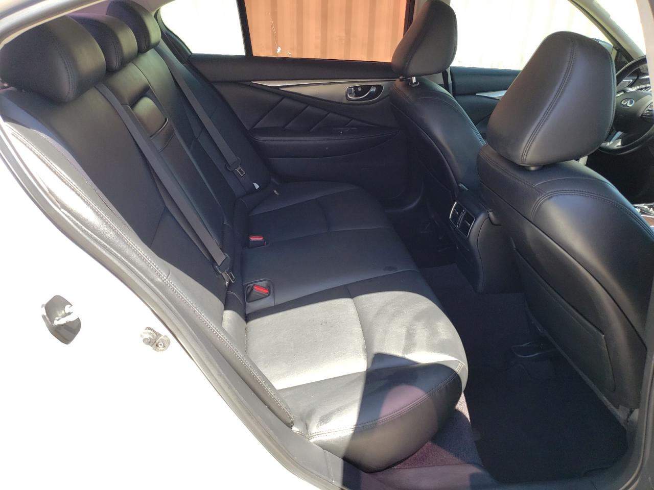 Photo 18 from auction – 2017 INFINITI Q50 PREMIU with VIN JN1EV7AP8HM732055