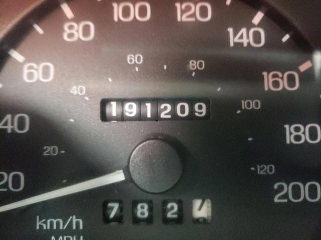 Photo 3 from auction – 1998 FORD ESCORT SE with VIN 1FAFP13P4WW205806