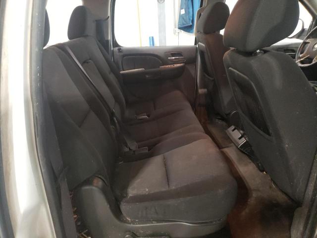 Photo 6 from auction – 2011 CHEVROLET SUBURBAN K with VIN 1GNSKHE35BR231499