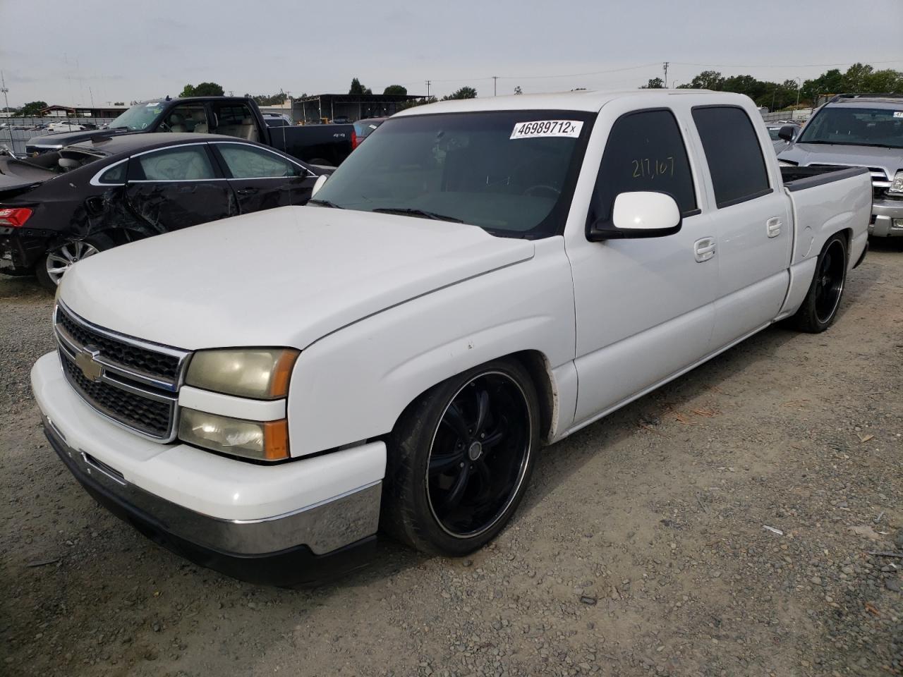 Photo 2 from auction – 2006 CHEVROLET SILVERADO with VIN 2GCEC13Z161256805