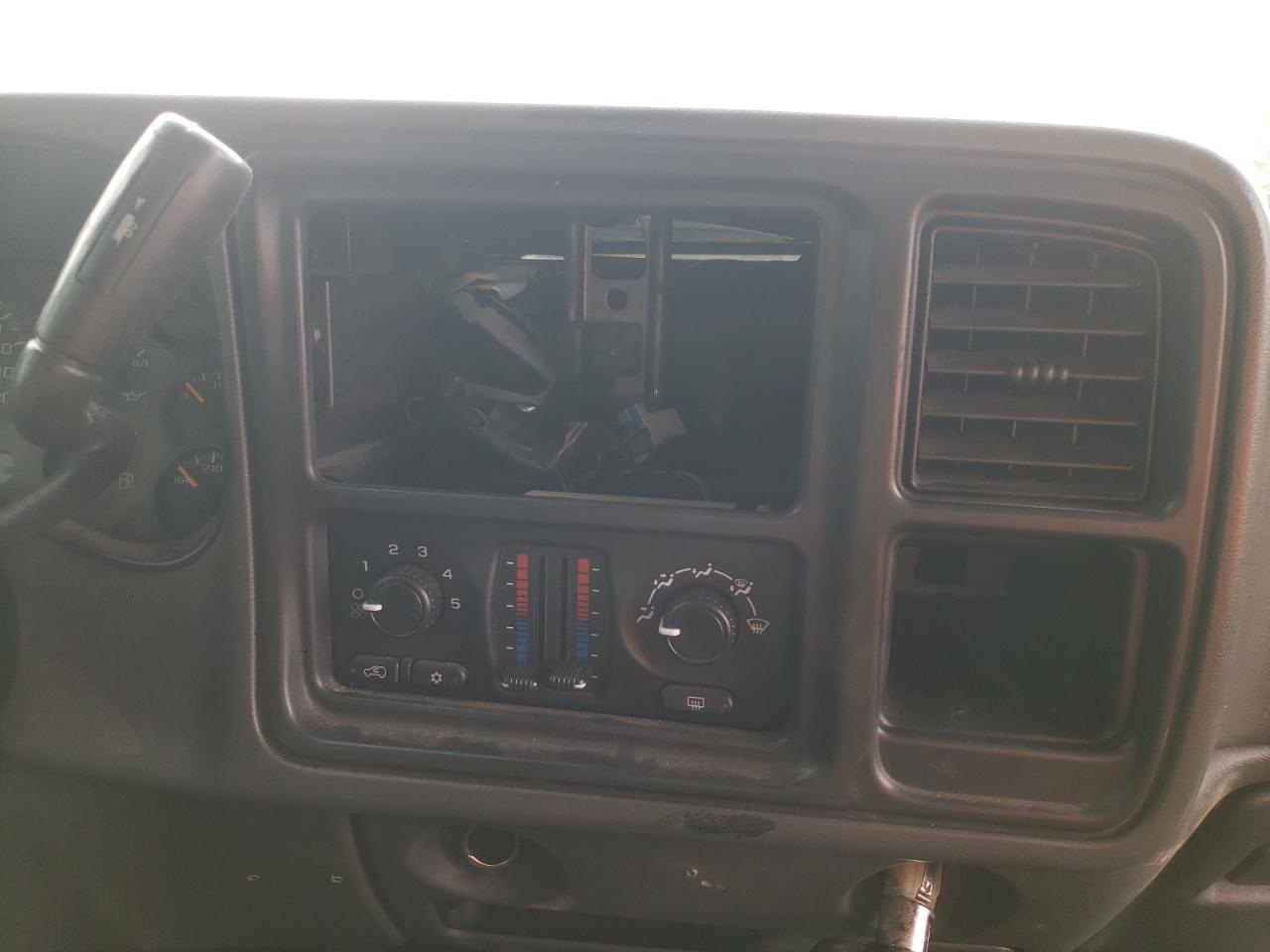 Photo 9 from auction – 2006 CHEVROLET SILVERADO with VIN 2GCEC13Z161256805