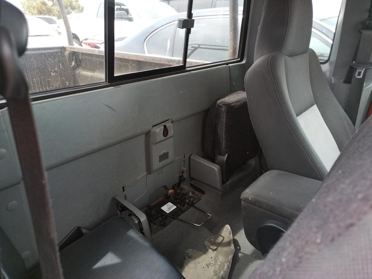 Photo 6 from auction – 2005 FORD RANGER SUP with VIN 1FTYR44U25PA09116