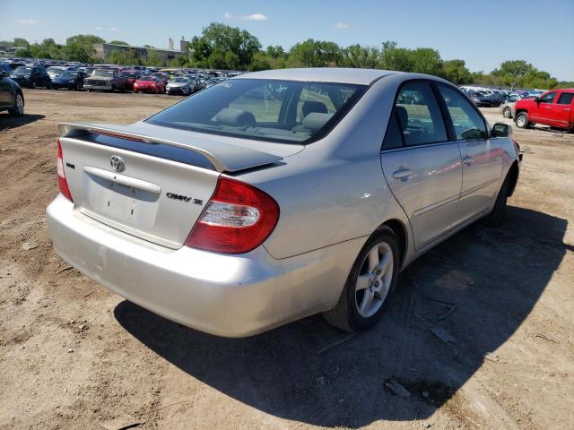 Photo 4 from auction – 2004 TOYOTA CAMRY LE with VIN 4T1BE32K94U884881