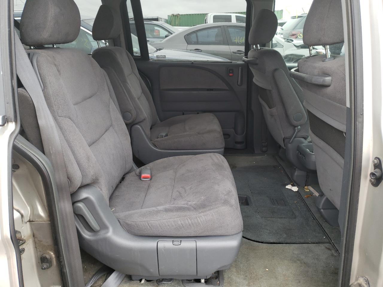 Photo 18 from auction – 2005 HONDA ODYSSEY EX with VIN 5FNRL38435B038578