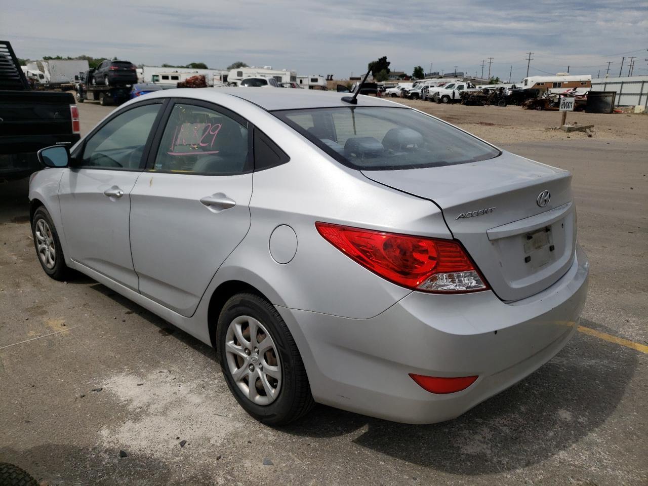 Photo 3 from auction – 2013 HYUNDAI ACCENT GLS with VIN KMHCT4AE2DU496144