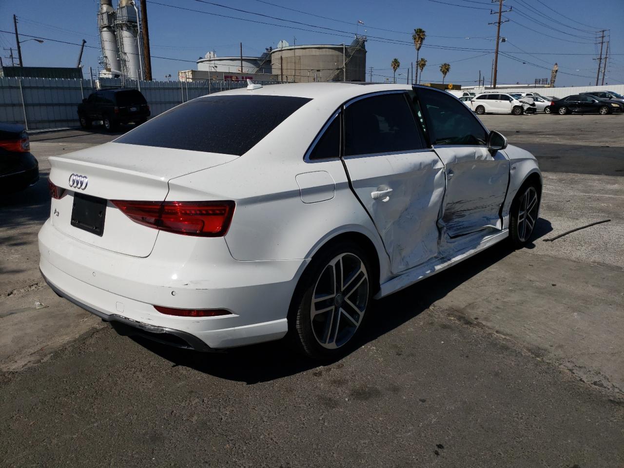 Photo 4 from auction – 2018 AUDI A3 PREMIUM with VIN WAUGUGFF5J1035861